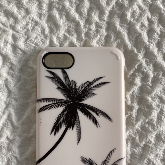 Lightly used iPhone 7/8 case. - Picture 2 of 6